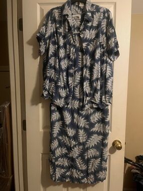 Studio C Navy and White Leaf Print Two-Piece Set
